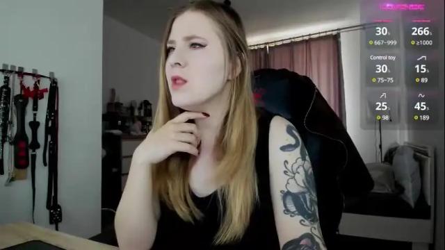 Image 2 of oliviamunk Stream on Chaturbate on 7 days ago