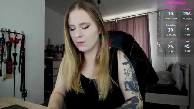 Image 6 of oliviamunk Stream on Chaturbate on 7 days ago