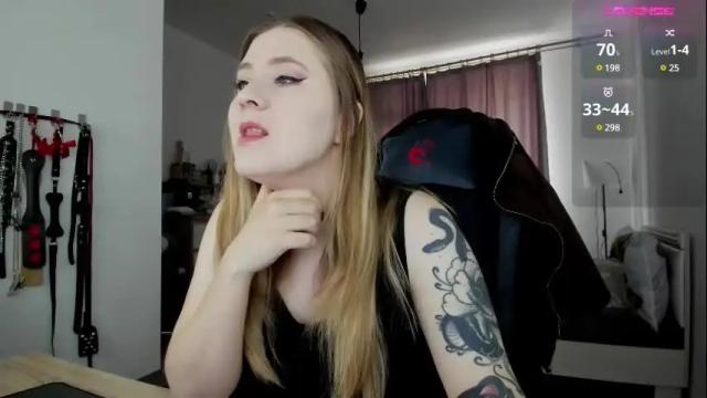 Image 8 of oliviamunk Stream on Chaturbate on 7 days ago