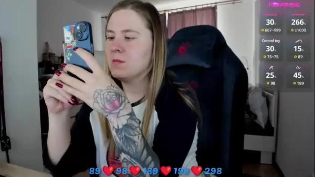 Image 12 of oliviamunk Stream on Chaturbate on 6 days ago