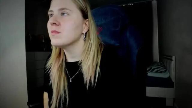 Image 11 of oliviamunk Stream on Chaturbate on 2 months ago