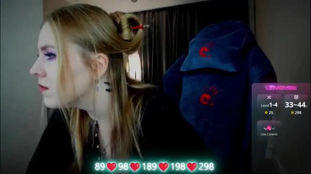 Image 6 of oliviamunk Stream on Chaturbate on 7 days ago