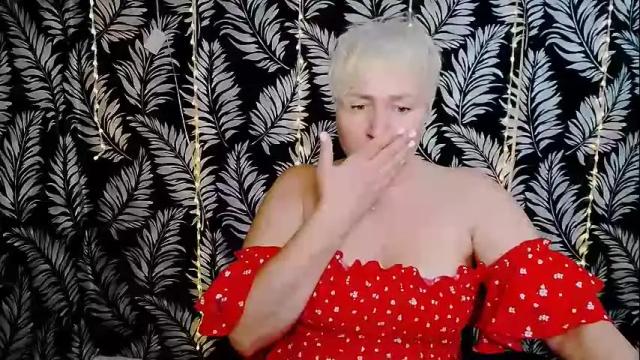 Image 2 of oliviaoskar_ Stream on Chaturbate on 17 days ago