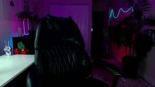 Thumbnail 1, oliviaowens's Stream at Chaturbate, 3 months ago