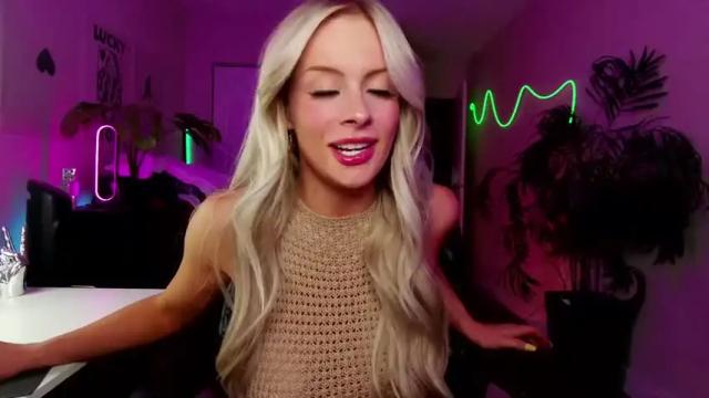 Image 8 of oliviaowens Stream on Chaturbate on 1 month ago