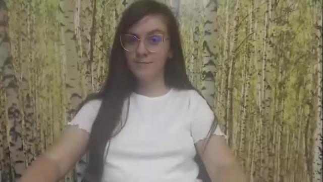 Image 7 of oliviasager Stream on Chaturbate on 24 days ago