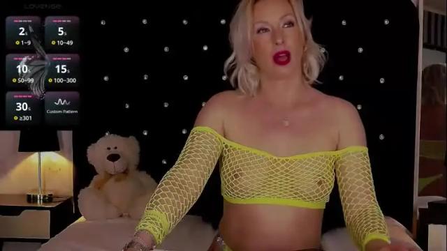 Image 7 of oliviashaw23 Stream on Chaturbate on 1 month ago