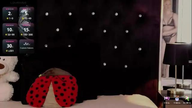 Image 4 of oliviashaw23 Stream on Chaturbate on 1 month ago