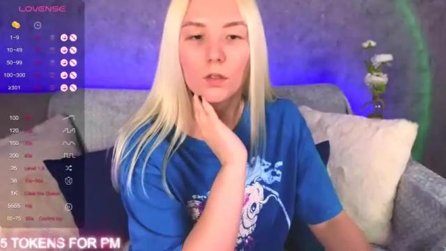 Image 10 of oliviashepard Stream on Chaturbate on 20 months ago