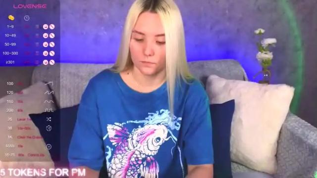 Image 3 of oliviashepard Stream on Chaturbate on 20 months ago