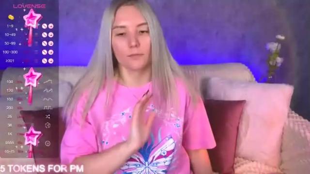 Image 12 of oliviashepard Stream on Chaturbate on 20 months ago