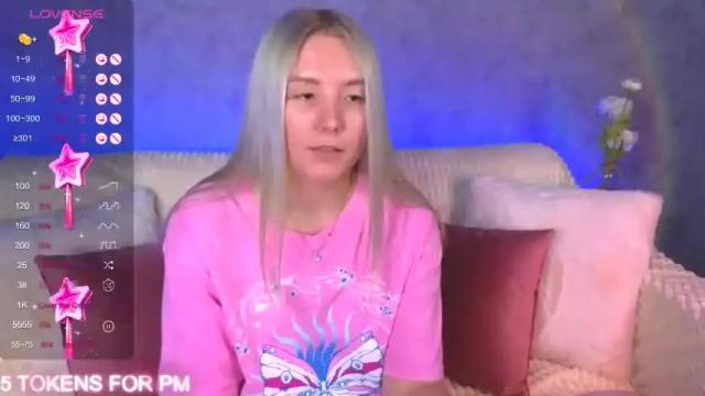 Image 2 of oliviashepard Stream on Chaturbate on 20 months ago