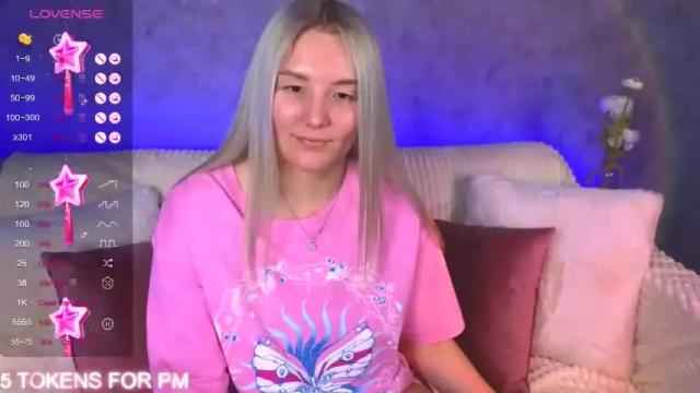 Image 8 of oliviashepard Stream on Chaturbate on 20 months ago