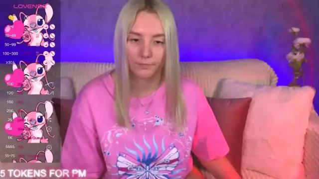 Image 12 of oliviashepard Stream on Chaturbate on 20 months ago