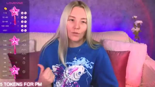 Image 12 of oliviashepard Stream on Chaturbate on 20 months ago