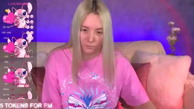 Image 3 of oliviashepard Stream on Chaturbate on 19 months ago