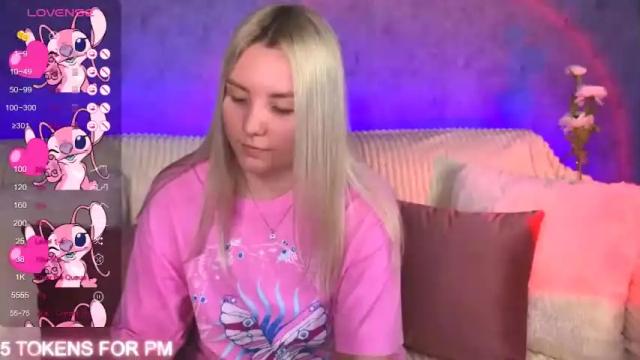 Image 10 of oliviashepard Stream on Chaturbate on 19 months ago