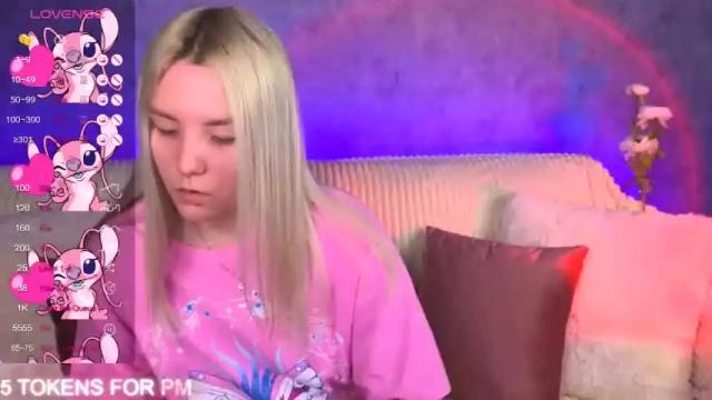 Image 2 of oliviashepard Stream on Chaturbate on 19 months ago