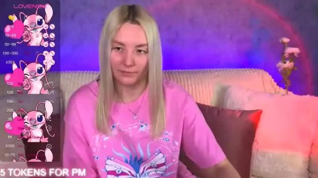 Image 3 of oliviashepard Stream on Chaturbate on 19 months ago