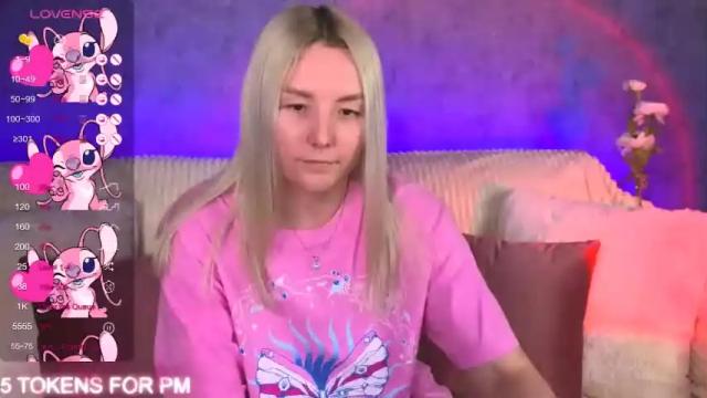 Image 7 of oliviashepard Stream on Chaturbate on 19 months ago