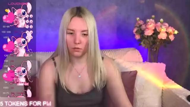 Image 3 of oliviashepard Stream on Chaturbate on 19 months ago