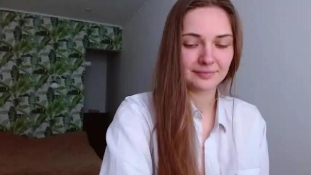 Image 8 of oliviashiny Stream on Chaturbate on 15 months ago