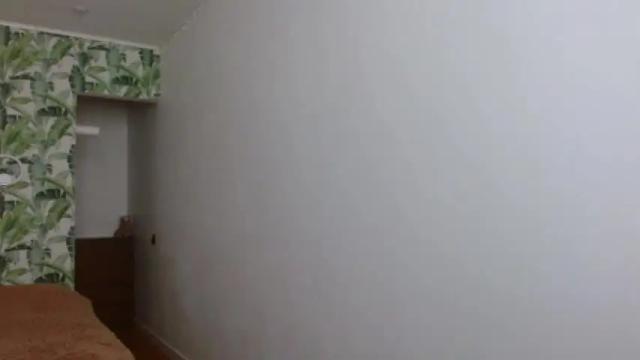 Image 10 of oliviashiny Stream on Chaturbate on 13 months ago