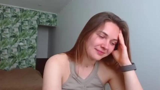Image 7 of oliviashiny Stream on Chaturbate on 13 months ago
