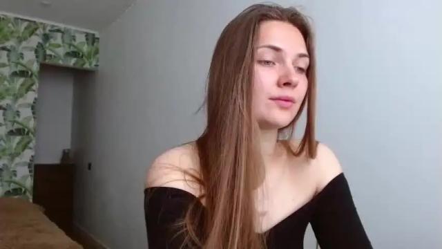 Image 7 of oliviashiny Stream on Chaturbate on 12 months ago