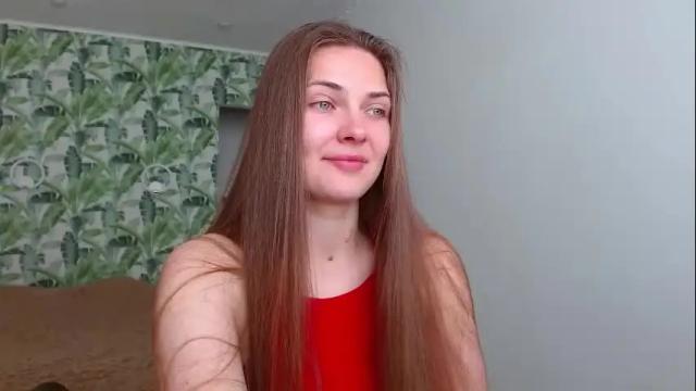 Image 4 of oliviashiny Stream on Chaturbate on 9 days ago