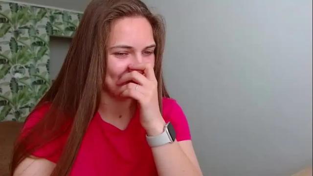 Image 2 of oliviashiny Stream on Chaturbate on 2 days ago