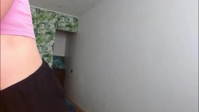 Image 4 of oliviashiny Stream on Chaturbate on 1 month ago