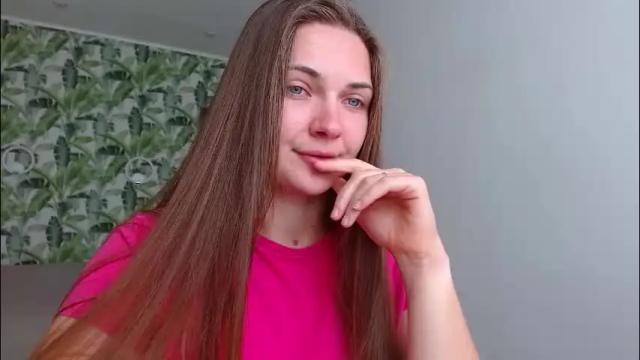 Image 2 of oliviashiny Stream on Chaturbate on 1 month ago