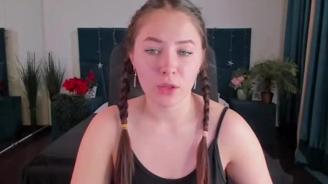 Thumbnail 1, oliviya_lee's Stream at Chaturbate, 18 months ago