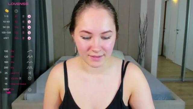 Image 6 of oliviya_lee Stream on Chaturbate on 18 months ago