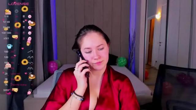 Image 12 of oliviya_lee Stream on Chaturbate on 17 months ago
