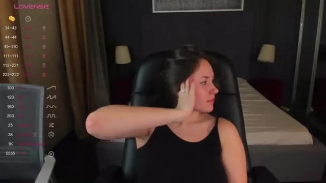 Image 8 of oliviya_lee Stream on Chaturbate on 17 months ago