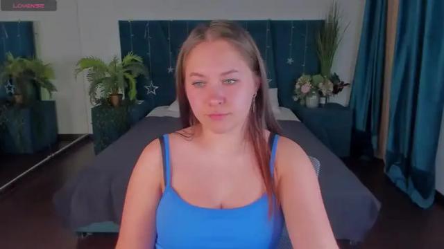 Image 4 of oliviya_lee Stream on Chaturbate on 17 months ago