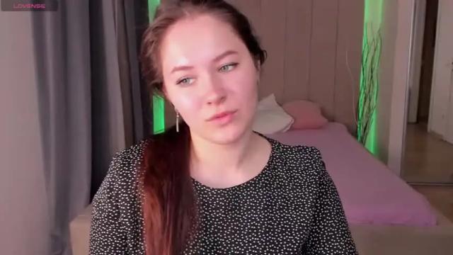 Image 4 of oliviya_lee Stream on Chaturbate on 17 months ago