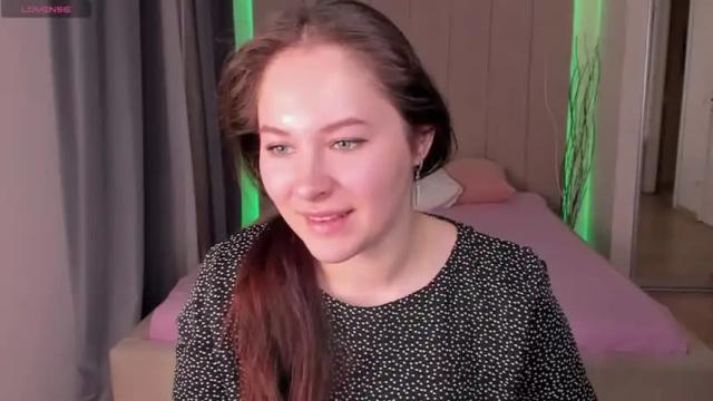 Image 7 of oliviya_lee Stream on Chaturbate on 17 months ago