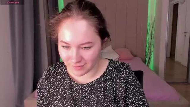 Image 8 of oliviya_lee Stream on Chaturbate on 17 months ago