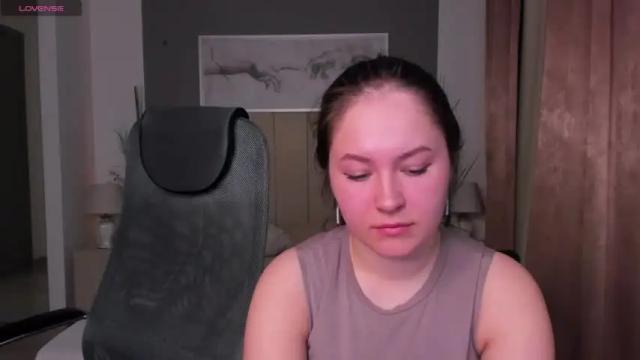 Image 7 of oliviya_lee Stream on Chaturbate on 16 months ago