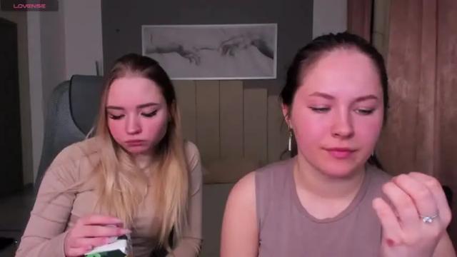 Image 8 of oliviya_lee Stream on Chaturbate on 16 months ago