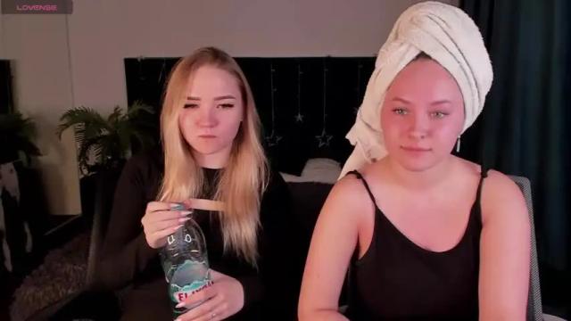 Image 4 of oliviya_lee Stream on Chaturbate on 16 months ago