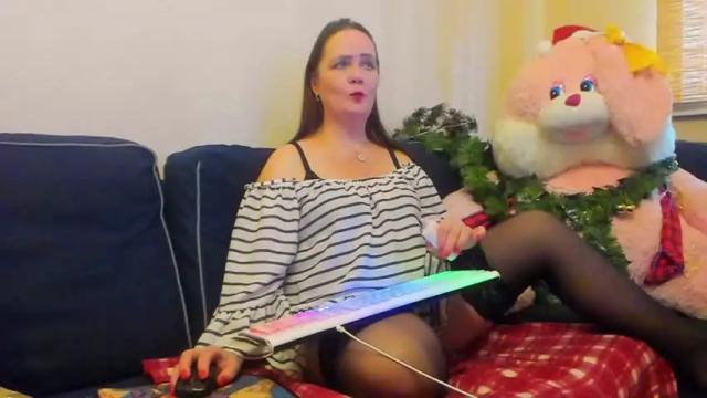 Image 12 of oliviyasunshine Stream on Chaturbate on 16 months ago