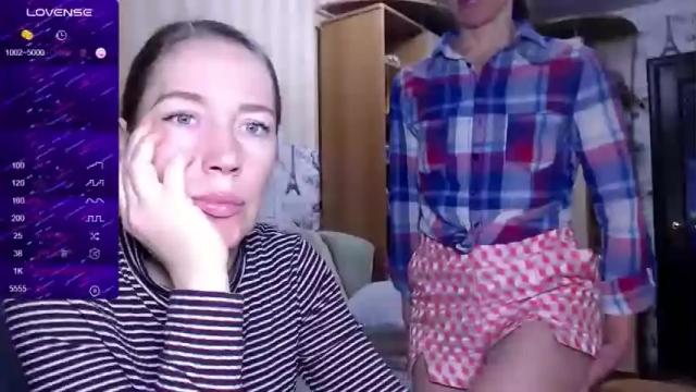 Image 4 of oly_cute_ Stream on Chaturbate on 17 months ago
