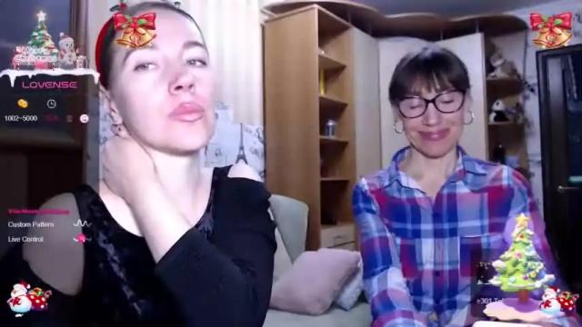 Image 10 of oly_cute_ Stream on Chaturbate on 16 months ago