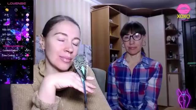 Image 4 of oly_cute_ Stream on Chaturbate on 15 months ago