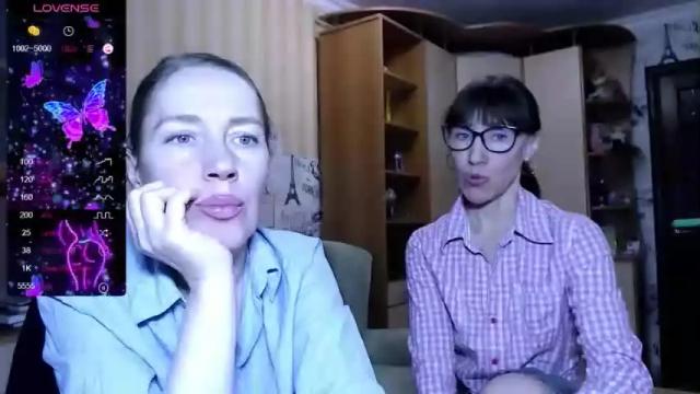 Image 8 of oly_cute_ Stream on Chaturbate on 15 months ago