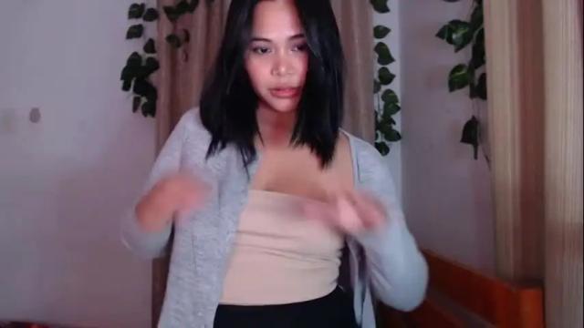 Image 3 of omariaennaid Stream on Chaturbate on 1 month ago